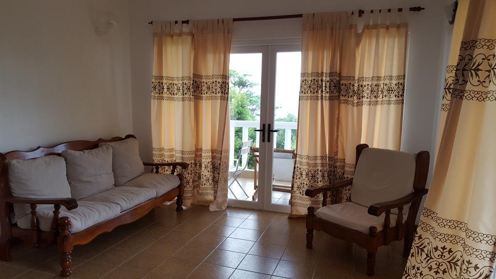Apartament Kayola - Self Catering Pointe La Rue