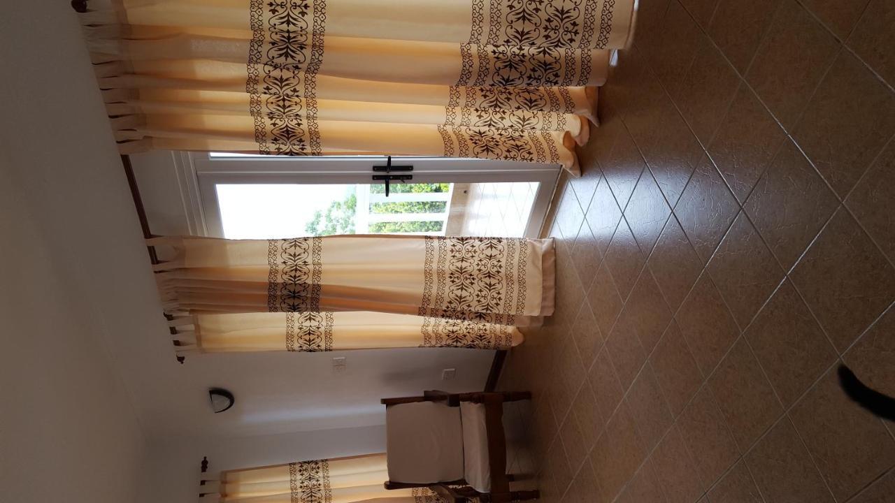 Kayola - Self Catering * Pointe La Rue